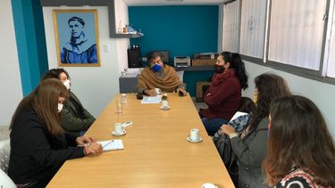 Senadores, junto a Mujeres Músicas, Policías Retirados y Colegios de Profesionales
