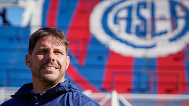 tras la goleada sufrida ante defensa y justicia, san lorenzo echo al dt damian ayude
