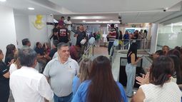 Trabajadores del Senado reclaman una mejora salarial Trabajadores del Senado reclaman una mejora salarial