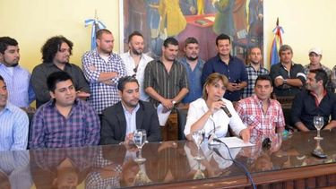 Presentaron la embajada cultural de catamarqueños