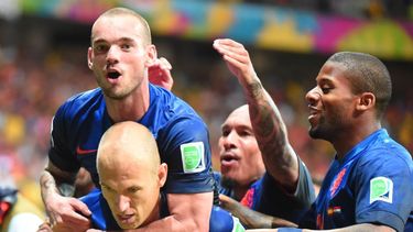 holanda aplasto a un desconocido espana