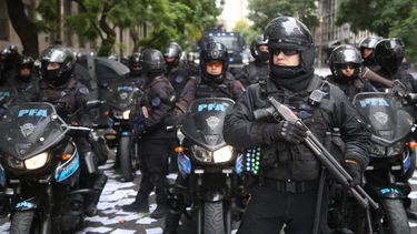 marcha federal: despliegan mas de mil efectivos para resguardar el congreso