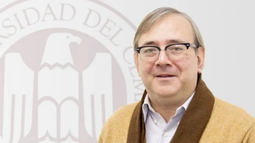 Economista criticó al gobierno por el manejo económico: El dólar aumenta por la mala praxis