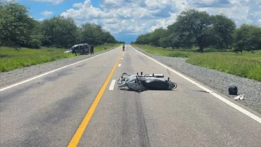 grave choque entre una moto y una camioneta en la ruta 38