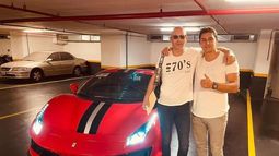 Otros tiempos. Bacchiani y Blas, cuando el trader god adquirió una ferrari para utilizar en Catamarca.
