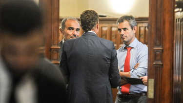 corre riesgo el veto de milei a las jubilaciones por la pelea de los menem con los gobernadores