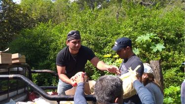 Efectivos policiales participaron de una campaña solidaria en Ancasti