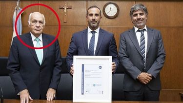 murio uno de los jueces que debia juzgar a cristina kirchner
