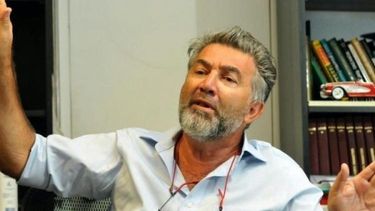 Desplazaron a Teddy Karagozian