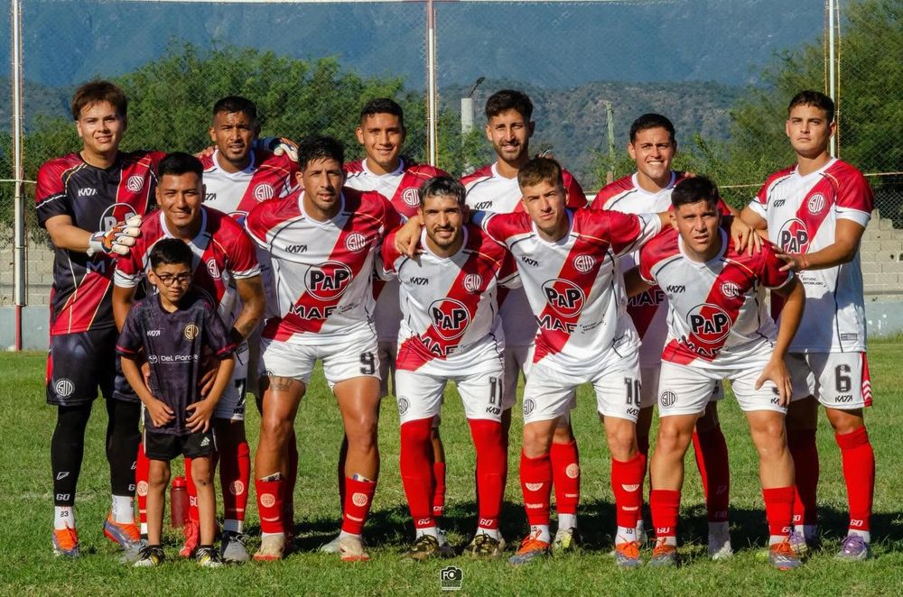 Primeros. El Club Sportivo Villa Dolores y La Tercena serán los encargados de abrir la jornada de hoy.