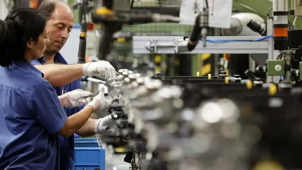 La industria sigue cayendo.