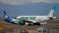 tragedia en denver: una persona murio succionada por el motor de un avion tragedia en denver: una persona murio succionada por el motor de un avion