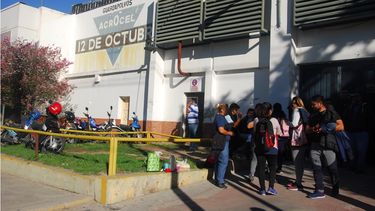Buscan alguna salida al conflicto de la fábrica 12 de Octubre