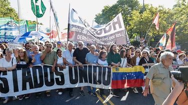 En la calle. La oposición máscombativa quedó reducida a un espacio estrecho, donde confluyen sectores de laizquierda dura y fragmentos del kirchnerismo.