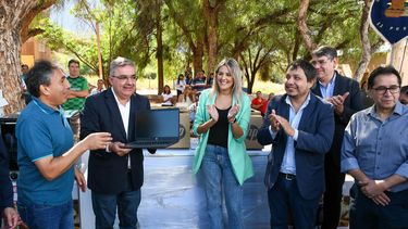 tinogasta: entregaron insumos y materiales educativos