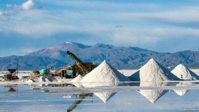 Presentan un documental sobre el litio en Catamarca y Jujuy
