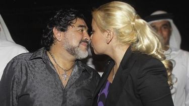 veronica ojeda tambien tiene su foto hot con maradona