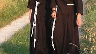 monjas franciscanas dejaron los habitos y se casaron