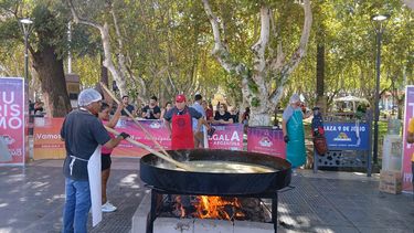 la humita popular convoca a vecinos y turistas en andalgala