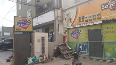 pudo ser una tragedia: embistio con su camioneta un comercio de av. virgen del valle