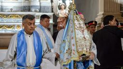 Se realizó la Bajada de la Imagen de la Virgen del Valle