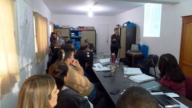 Solo la Mutual retiene casi el 70% del sueldo de un municipal