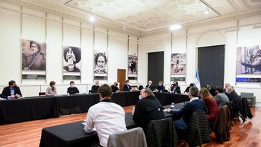 Analizaron el futuro de la cuarentena en el AMBA