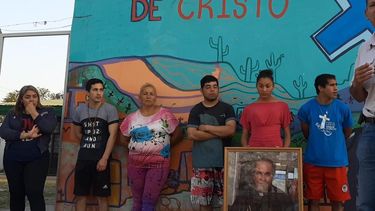 Denuncian violencia y persecución policial en un comedor del barrio Santa Marta