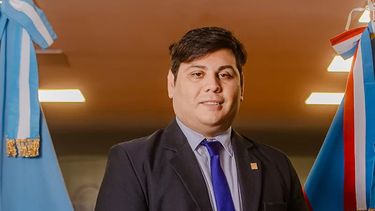 la oposicion apunto contra saadi por reclamar fondos