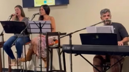 Pía Cabral, Natalia Negro y Martin Carrizo Lobo presentan Voces y versos
