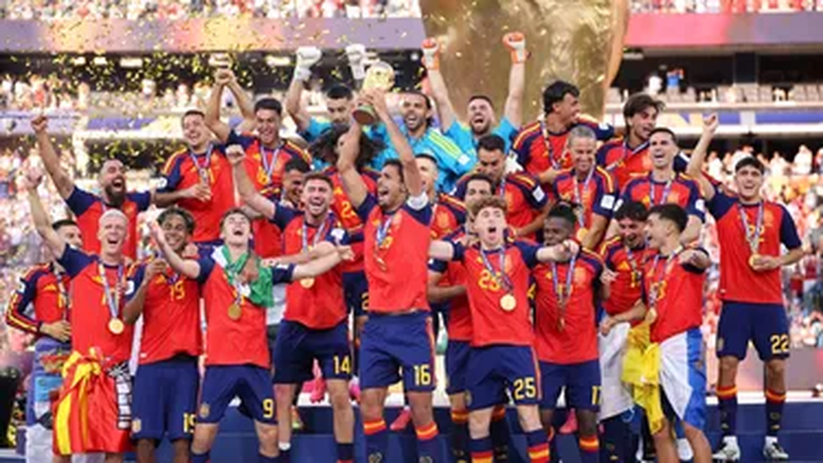 Los medios del mundo reflejaron la consagración de España y la tristeza de Messi