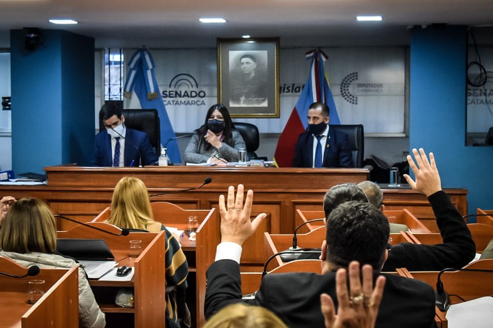 Extensa. Diputados sesionaron por siete horas.
