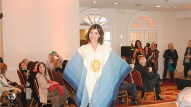 El Poncho se lució en Buenos Aires antes del inicio de la Fiesta