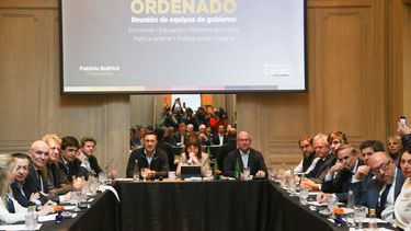 Lanzamiento. Bullrich presentó al equipo que la acompañará si gana las elecciones.
