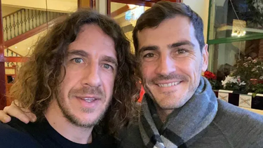 Iker Casillas y Carles Puyol, compañeros de muchos años en la Selección de España.&nbsp;