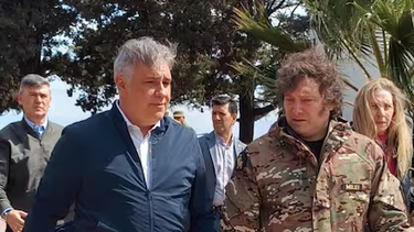 javier milei llego a cordoba y recorre la zona de incendios con el gobernador llaryora