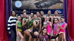 Excelente. La delegación local se llenó de medallas en el sur del país. Excelente. La delegación local se llenó de medallas en el sur del país.