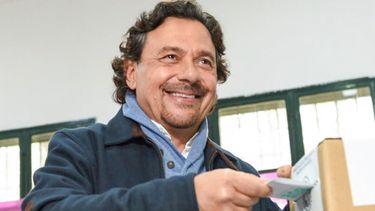 Gustavo Sáenz se impone y se encamina a la reelección