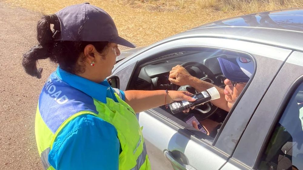 Controles. El límite en Argentina es de 0,5 g/l para automóviles y 0 g/l para motociclistas.&nbsp;