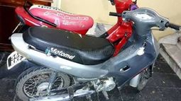 Los arrestaron cuando intentaron cobrar rescate por una moto robada