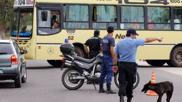 Un cadete atrapó a un ladrón en un colectivo