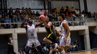gran triunfo de montmartre sobre jujuy basquet