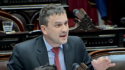 Francisco Monti votó a favor de los intereses del gobierno nacional.