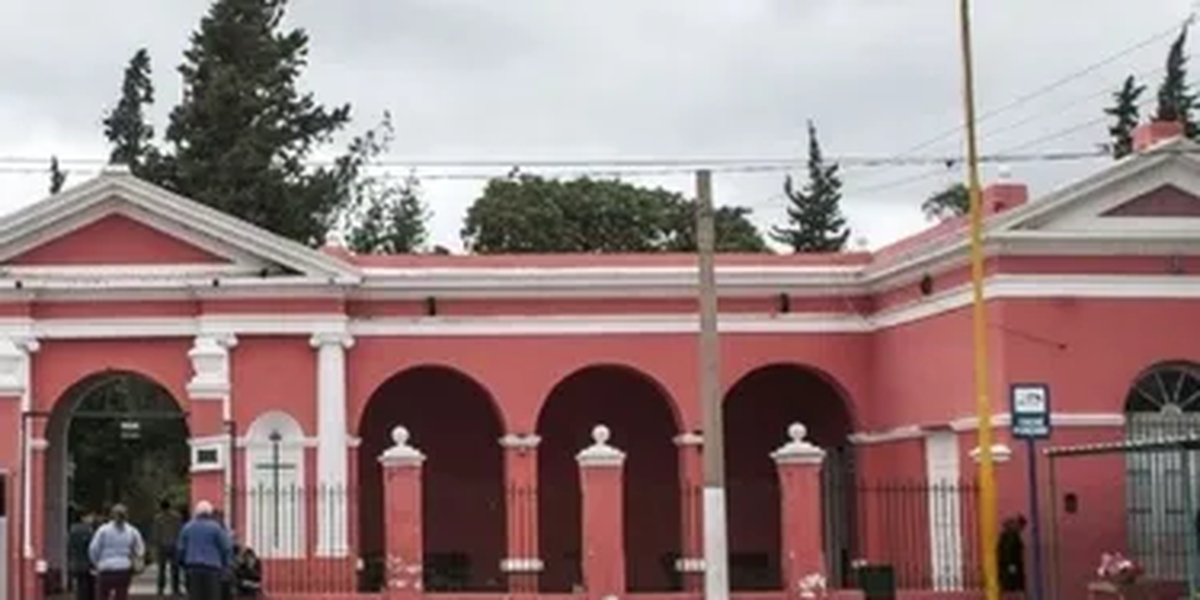 Desde el Cementerio Municipal aseguran que hay nichos disponibles y que la obra de ampliación continúa