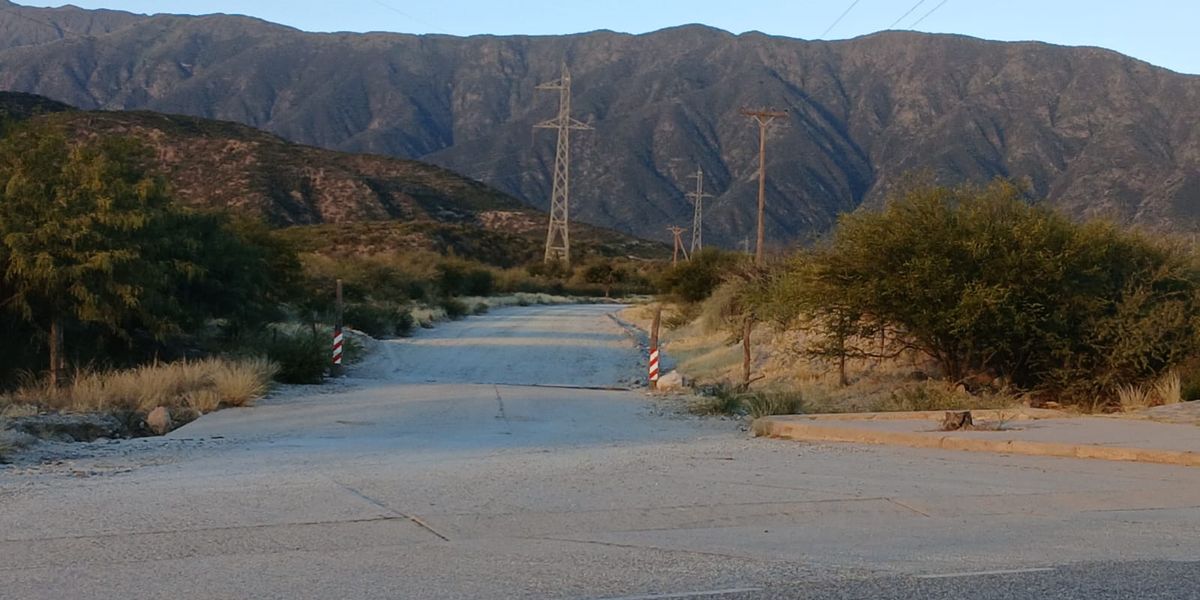 Vecinos de Villa Vil levantaron el corte tras respuesta de VP y anuncio de mejoras en el camino Vecinos de Villa Vil levantaron el corte tras respuesta de VP y anuncio de mejoras en el camino