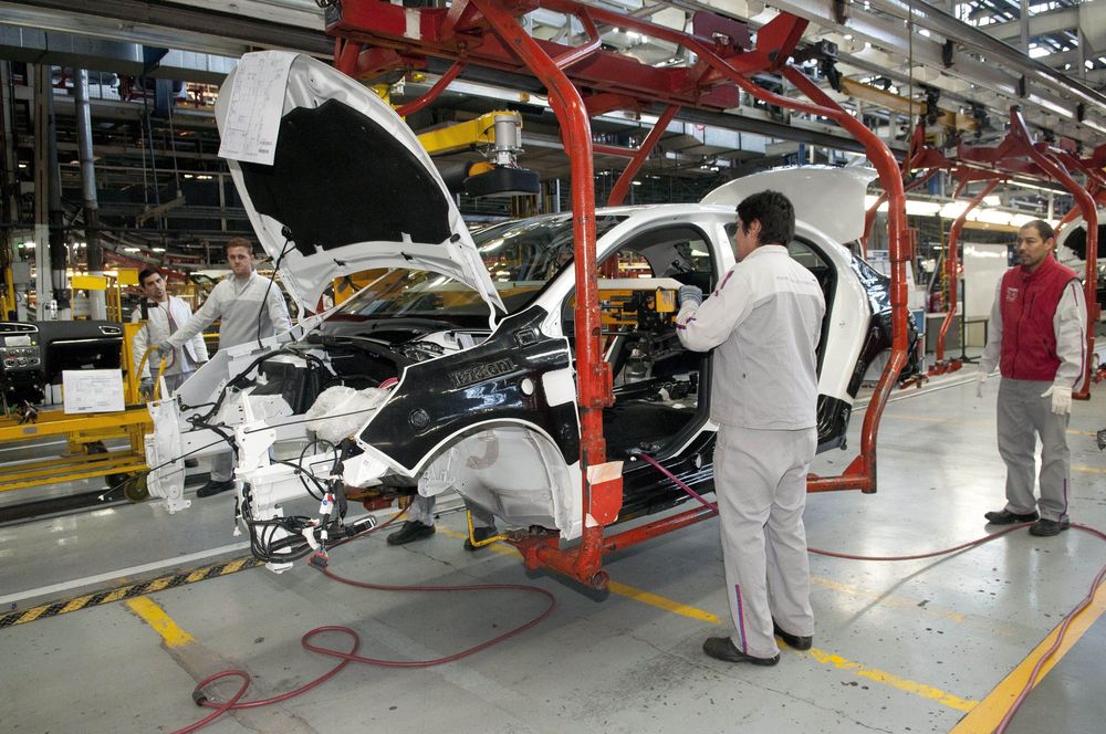 La industria empuja el PBI en Argentina