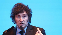 Luces, cámaras, mienta!: el mensaje que compartió Javier Milei por el Día del periodista