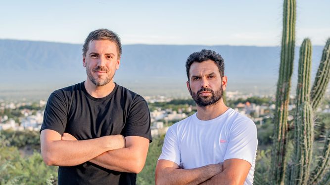 Folklore y gastronomía regional en la Peña en el Patio