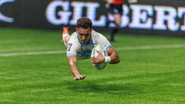 Los Pumas 7s golearon a Kenia en su debut