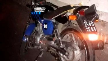 Motochorro utilizó un vehículo oficial municipal para arrebatar un celular